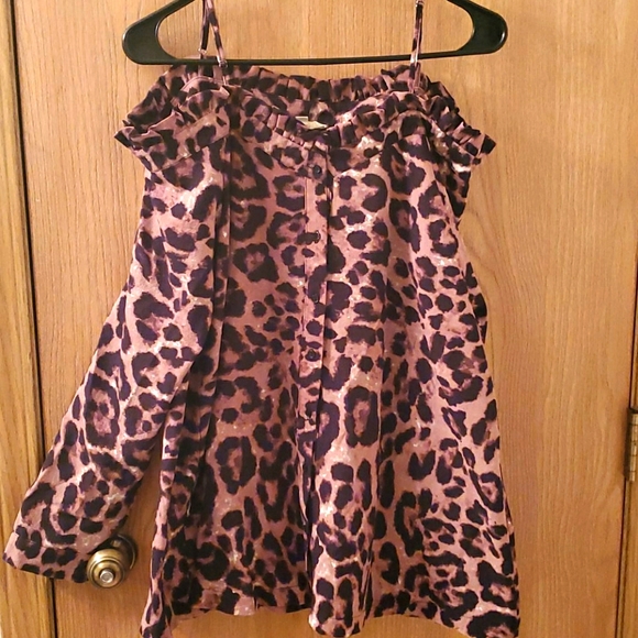 entro Tops - 5/$30 OFF SHOULDER LEOPARD BLOUSE